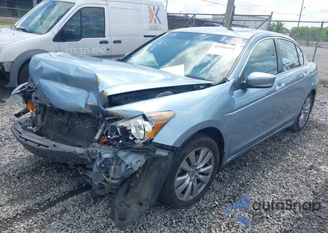 2011 Honda Accord 2.4 Ex-L from USA, damaged, VIN 1HGCP2F87BA068098